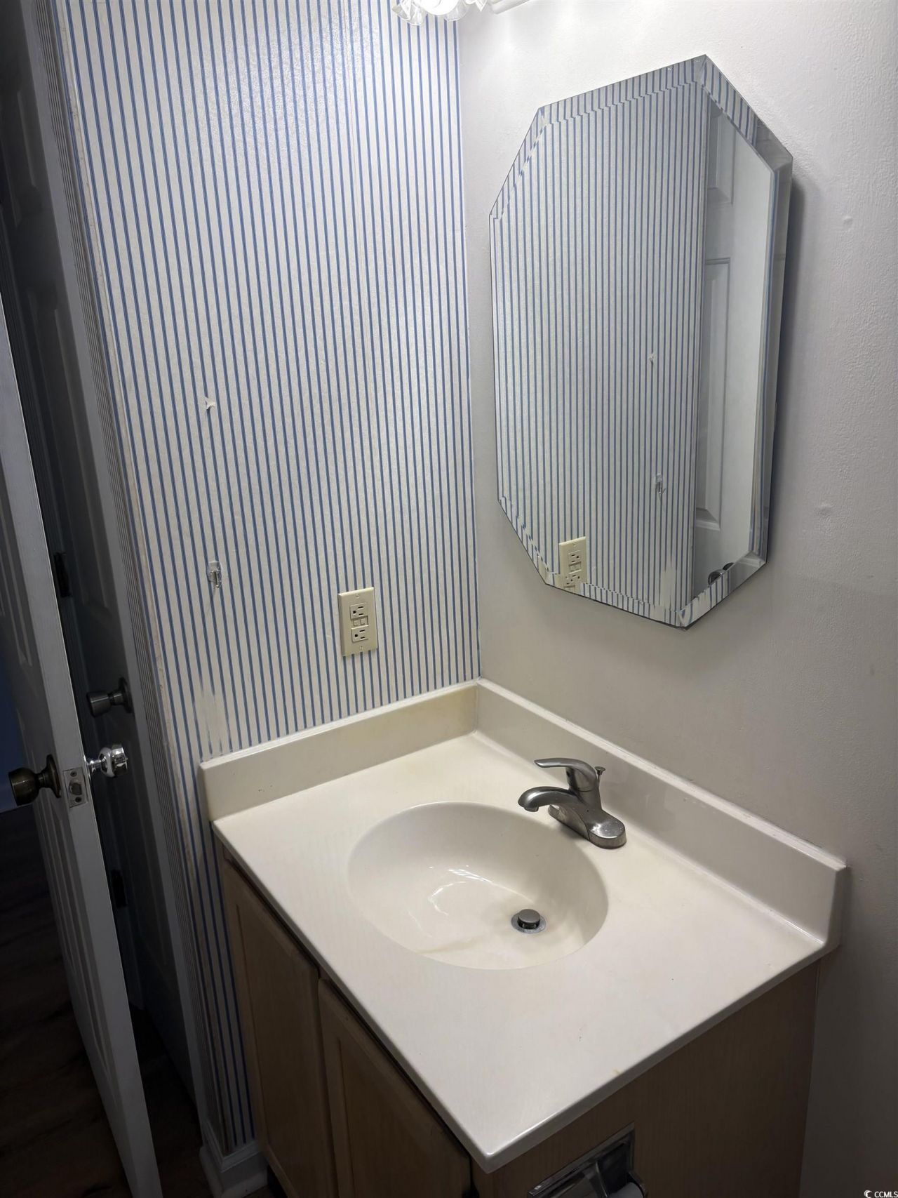 4278 Pinehurst Circle Photo 6