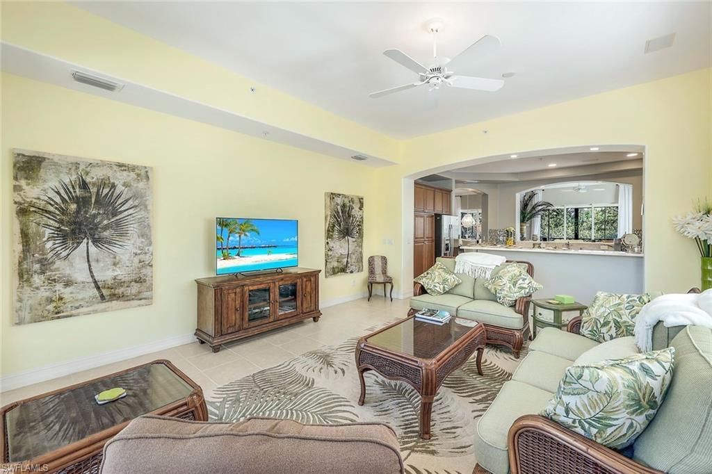 2630 Bolero Dr, Unit 2-3, Naples, FL 34109 Photo