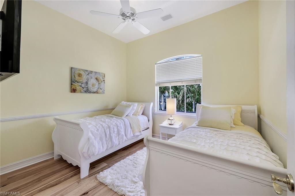 2630 Bolero Dr, Unit 2-3, Naples, FL 34109 Photo