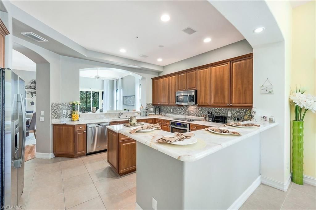 2630 Bolero Dr, Unit 2-3, Naples, FL 34109 Photo