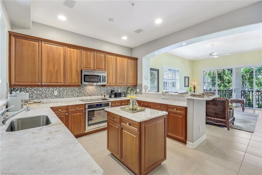 2630 Bolero Dr, Unit 2-3, Naples, FL 34109 Photo