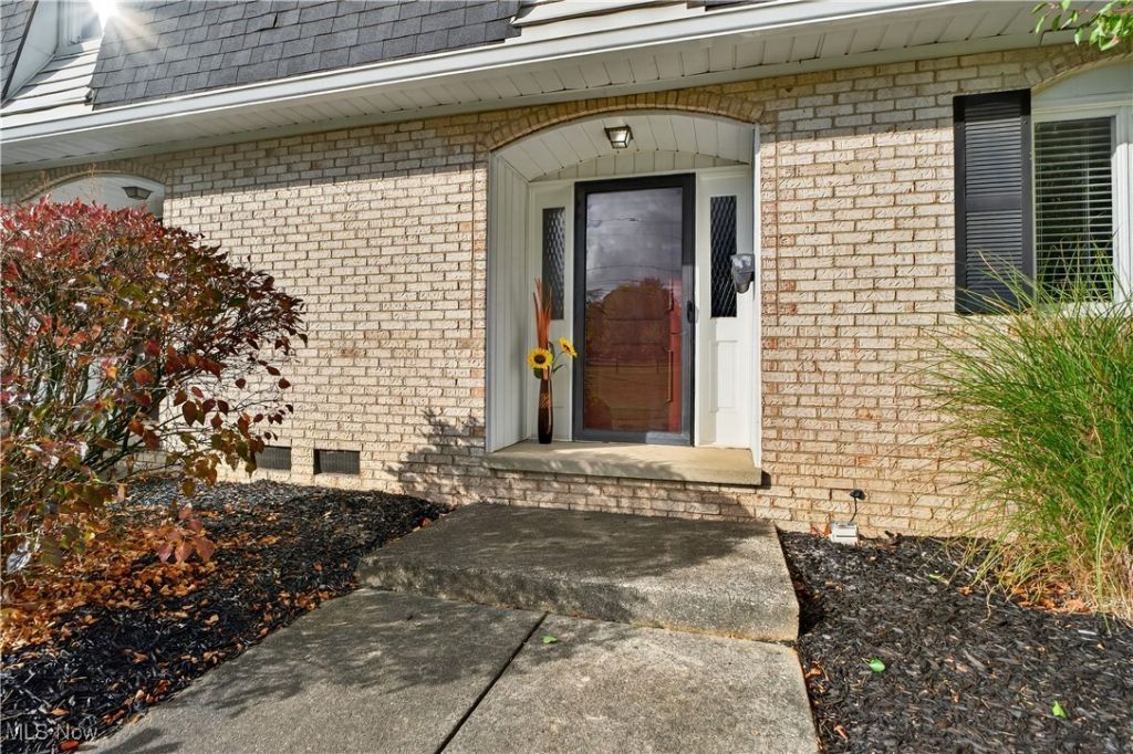 824 S Chillicothe Road, Unit 11, Aurora, OH 44202 Main Photo