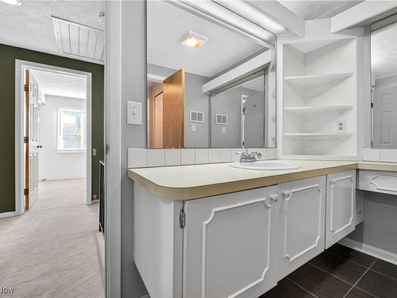 824 S Chillicothe Road, Unit 11, Aurora, OH 44202 Photo 35