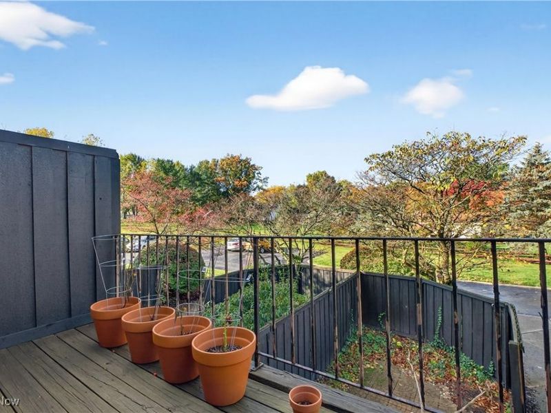 824 S Chillicothe Road, Unit 11, Aurora, OH 44202 Photo 8