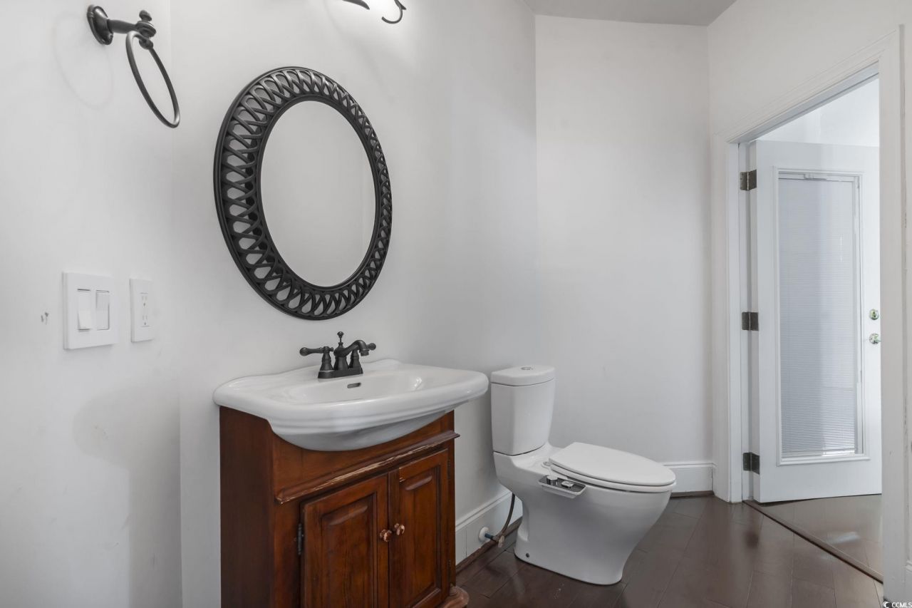 8016 Bird Key Ct. Photo 26