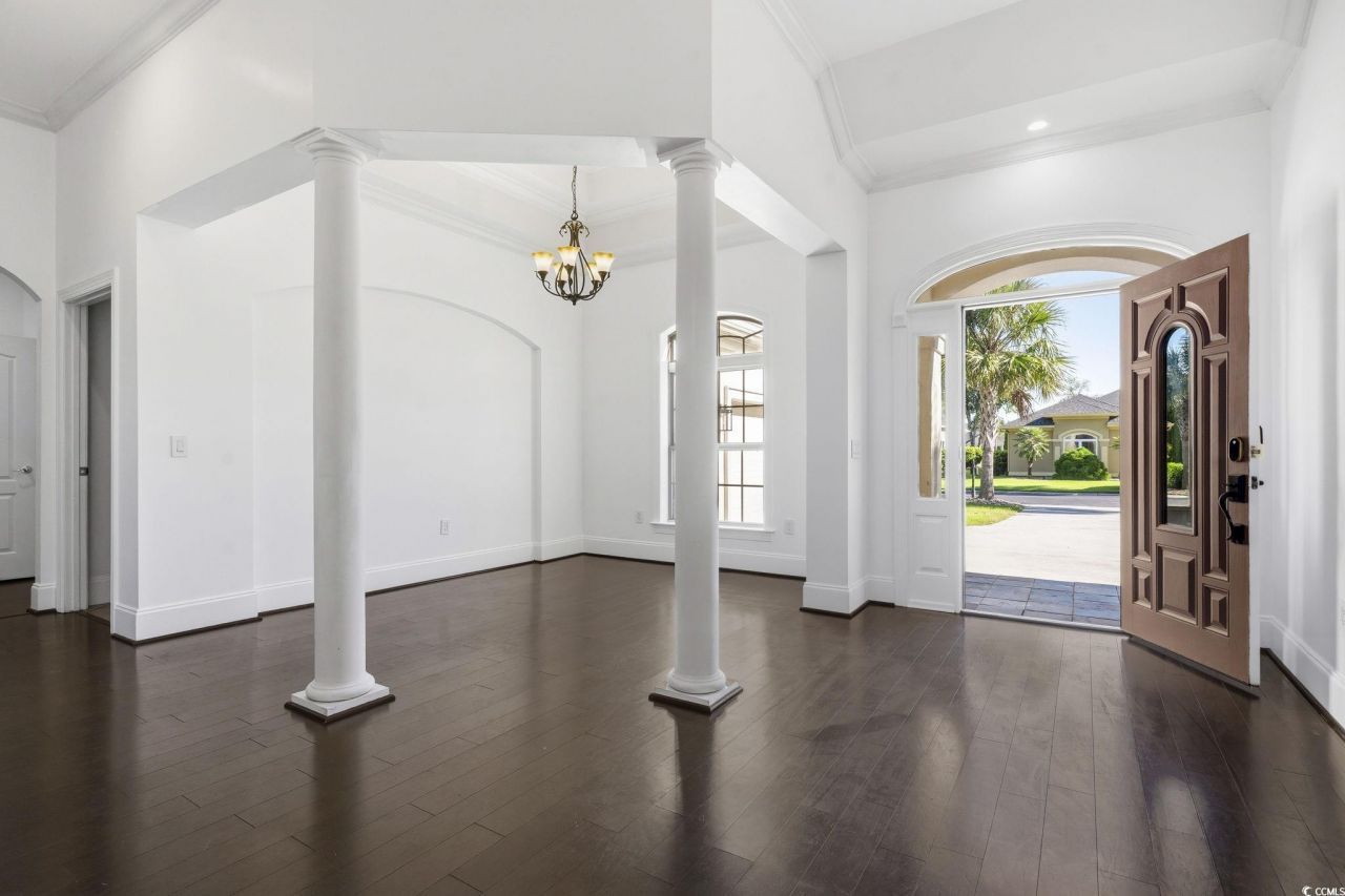 8016 Bird Key Ct. Photo 4