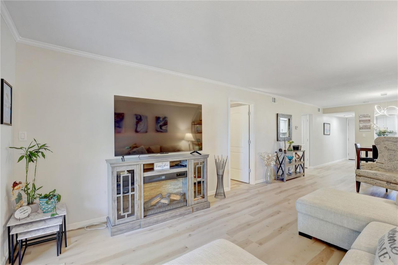 3650 Lake Bayshore Drive, Unit K-316, Bradenton, FL 34205 Photo