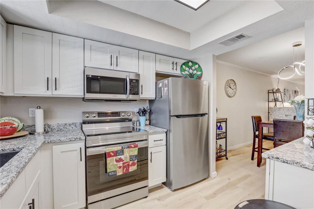 3650 Lake Bayshore Drive, Unit K-316, Bradenton, FL 34205 Photo