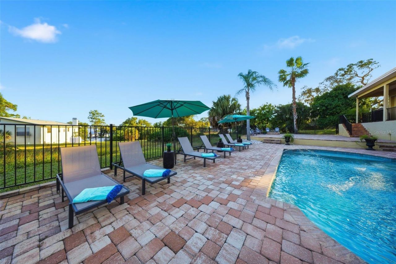 122 Waterberry Drive, Tarpon Springs, FL 34688 Photo