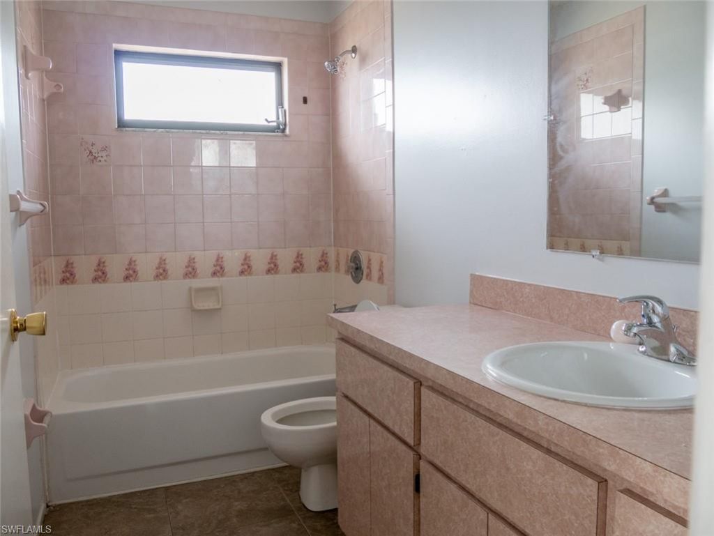 19029 / 19031 Holly Rd, Fort Myers, FL 33967 Photo