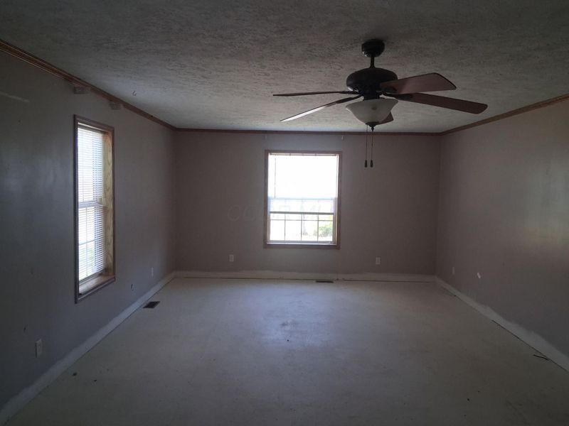 9292 Hood Road, New Straitsville, OH 43766 Photo 10