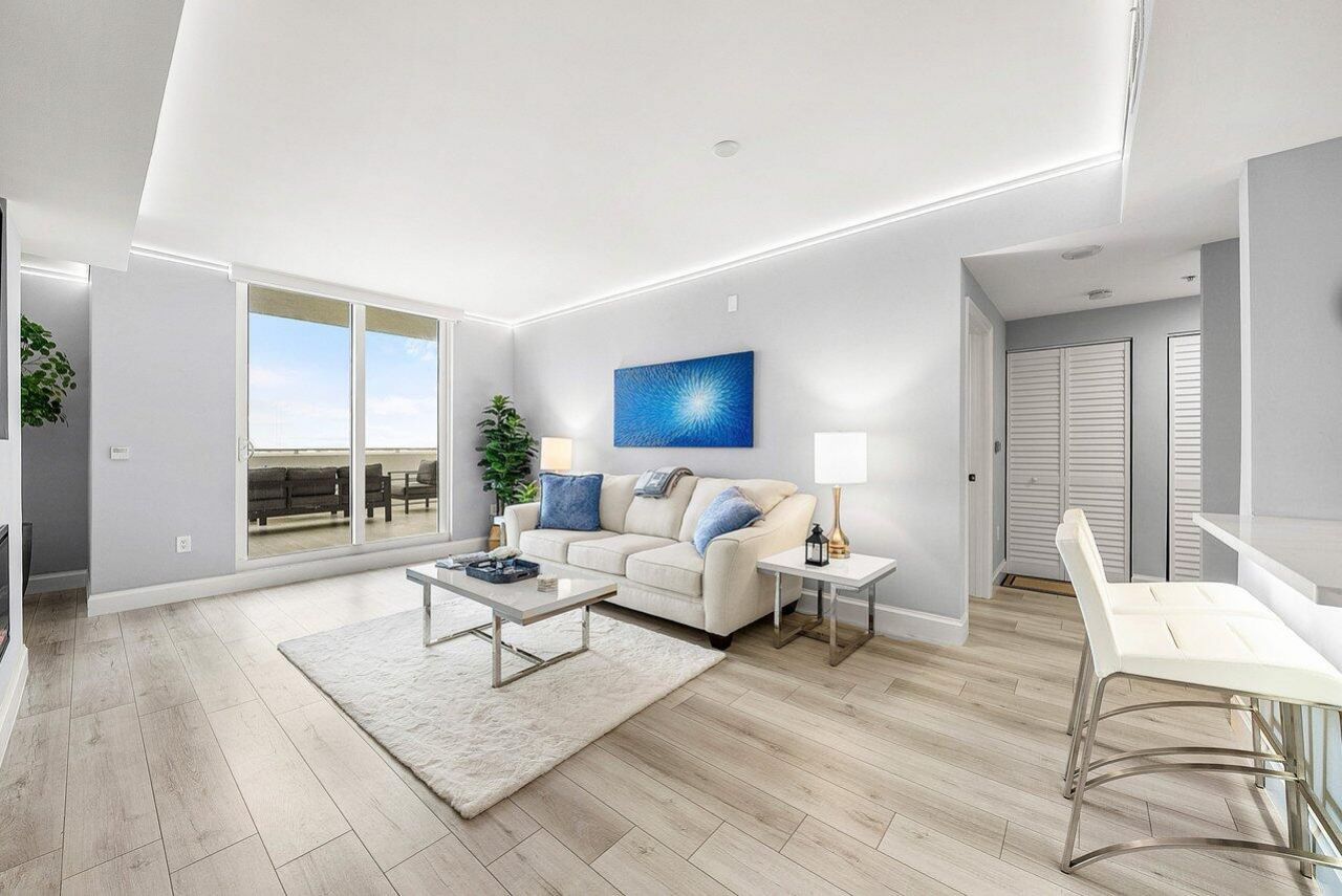 255 Evernia Street, Unit 1115, West Palm Beach, FL 33401 Photo