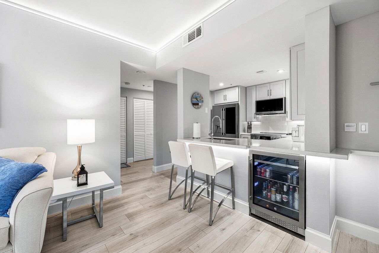 255 Evernia Street, Unit 1115, West Palm Beach, FL 33401 Photo