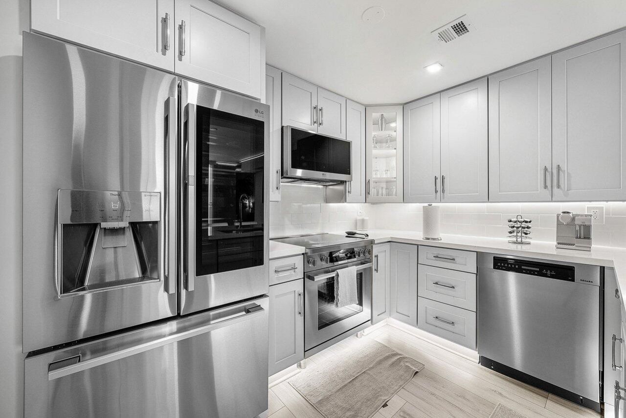 255 Evernia Street, Unit 1115, West Palm Beach, FL 33401 Photo