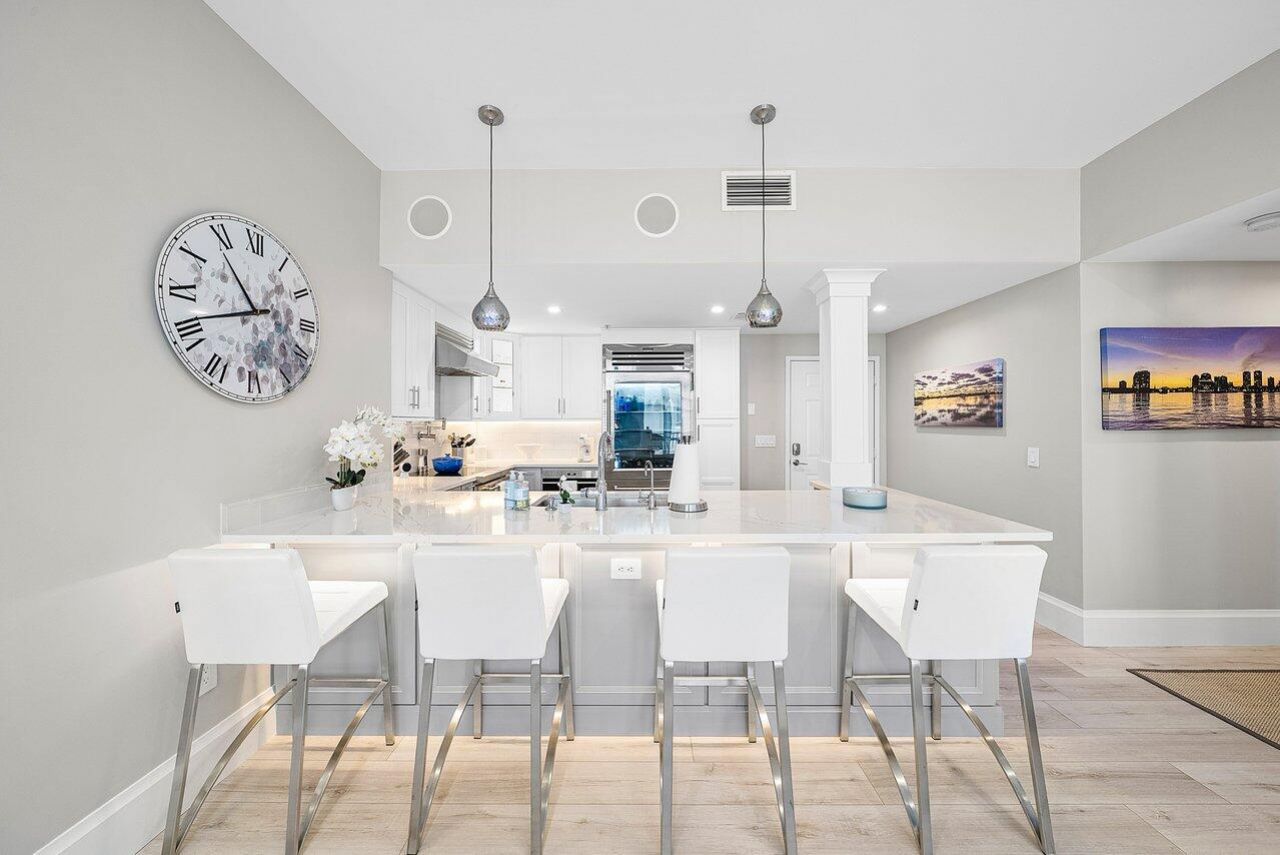 255 Evernia Street, Unit 1502, West Palm Beach, FL 33401 Photo