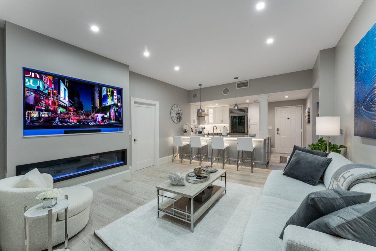 255 Evernia Street, Unit 1502, West Palm Beach, FL 33401 Photo