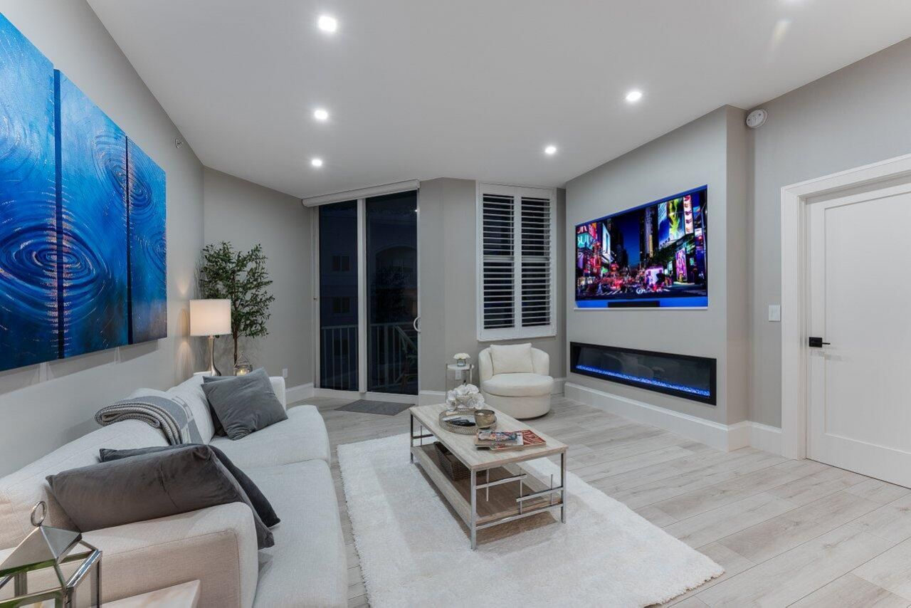 255 Evernia Street, Unit 1502, West Palm Beach, FL 33401 Photo