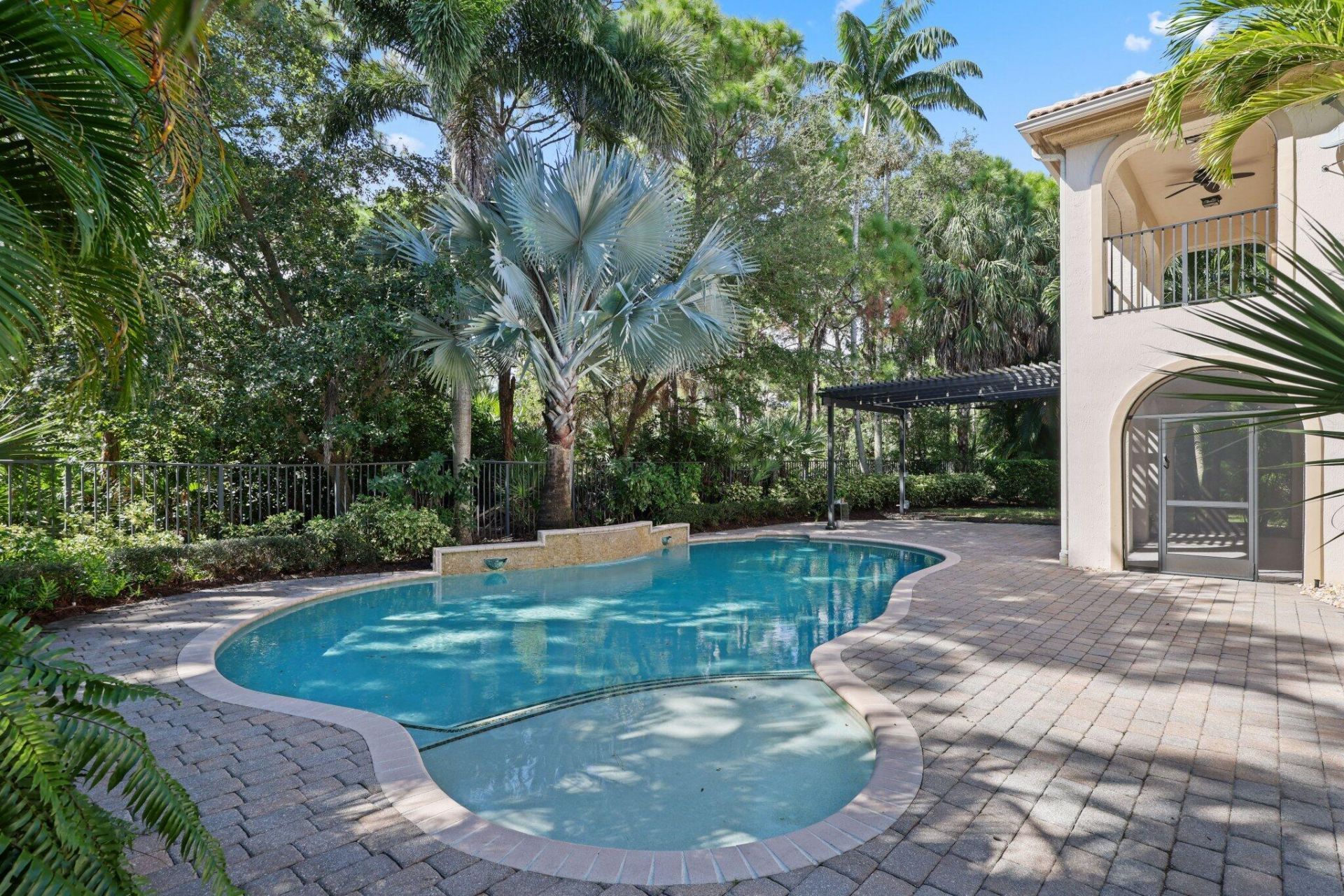 932 Mill Creek Drive, Palm Beach Gardens, FL 33410 Photo