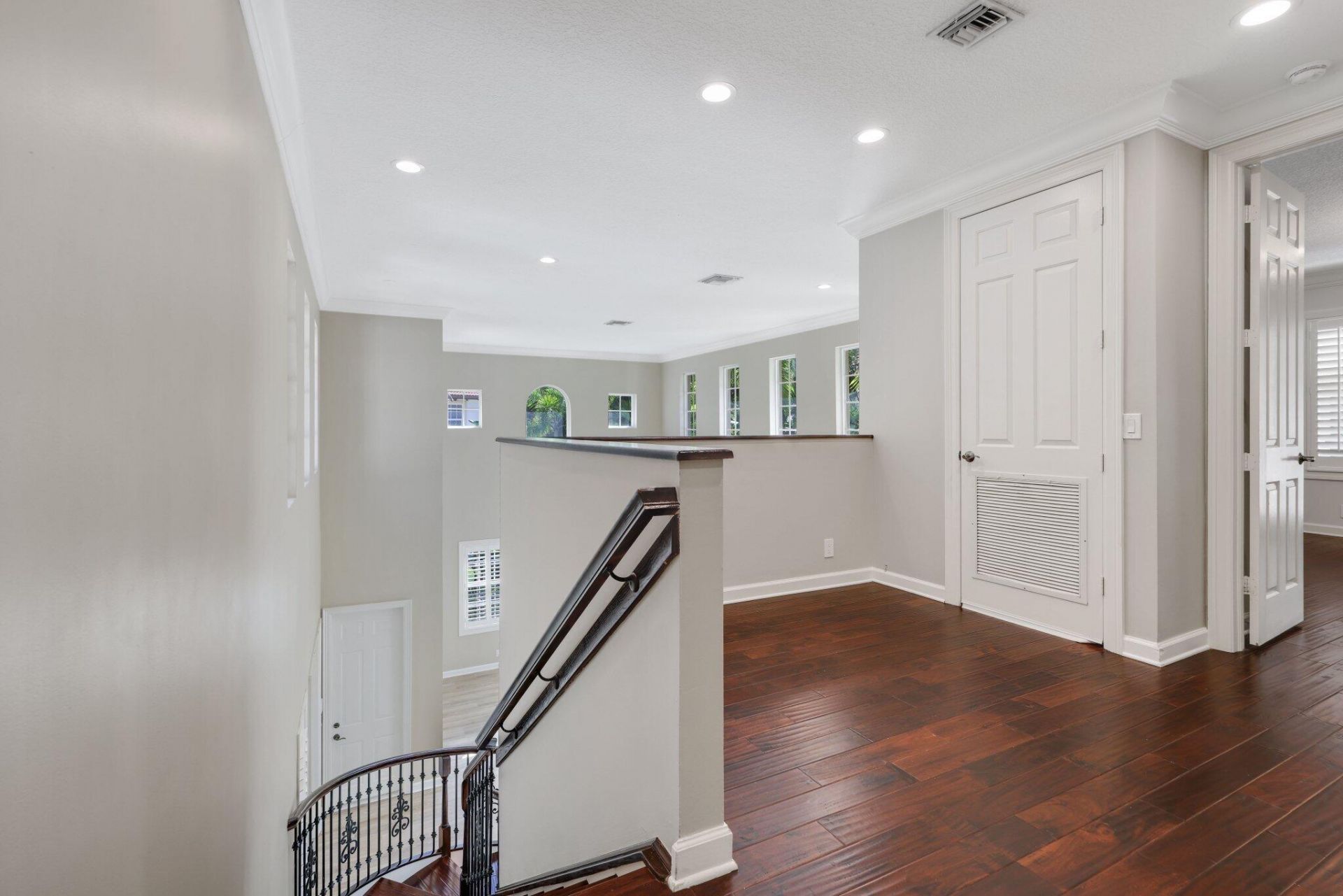 932 Mill Creek Drive, Palm Beach Gardens, FL 33410 Photo