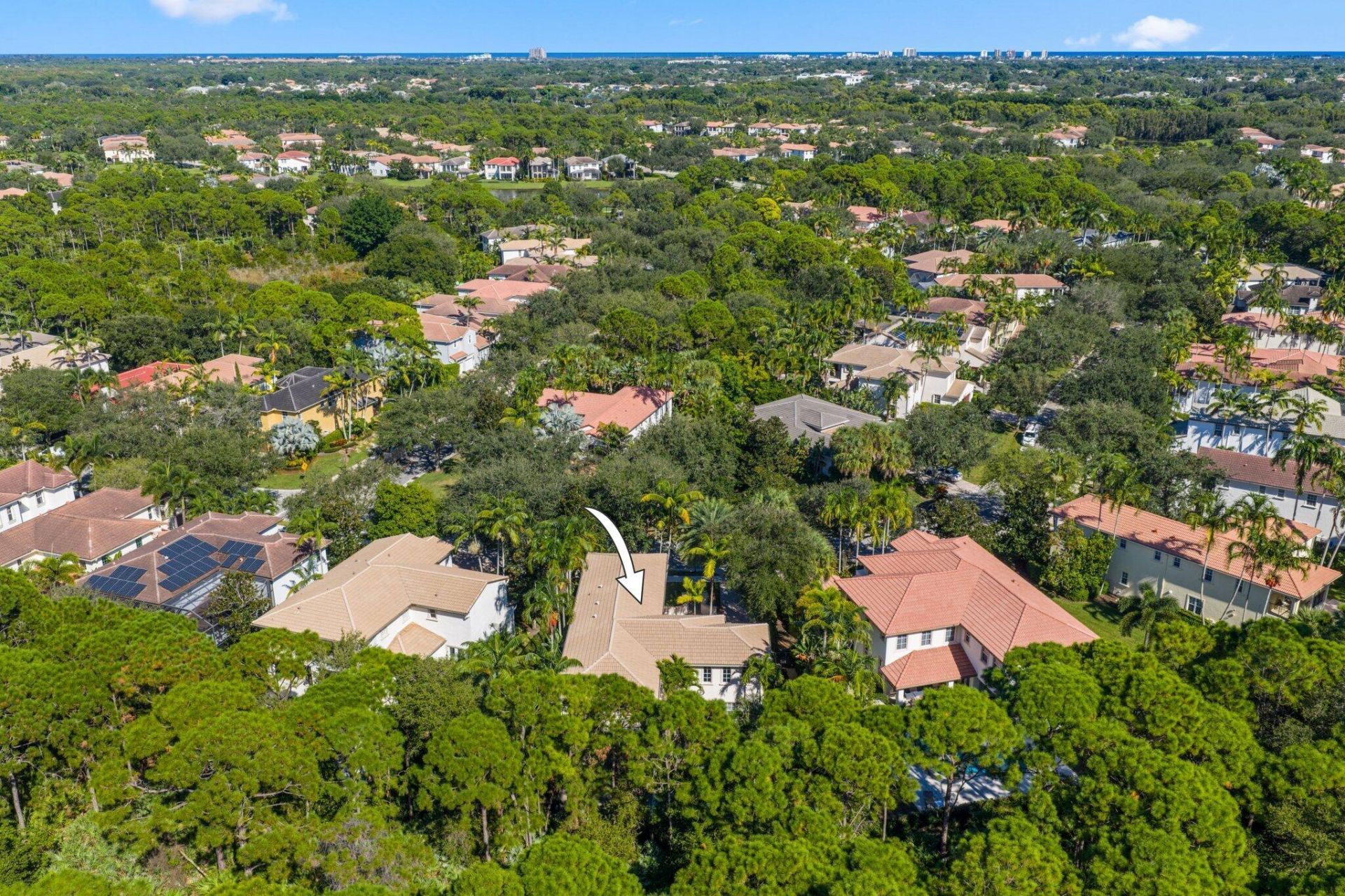 932 Mill Creek Drive, Palm Beach Gardens, FL 33410 Photo