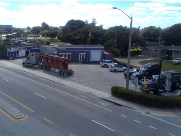 185 Us Hwy 27, South Bay, FL 33493