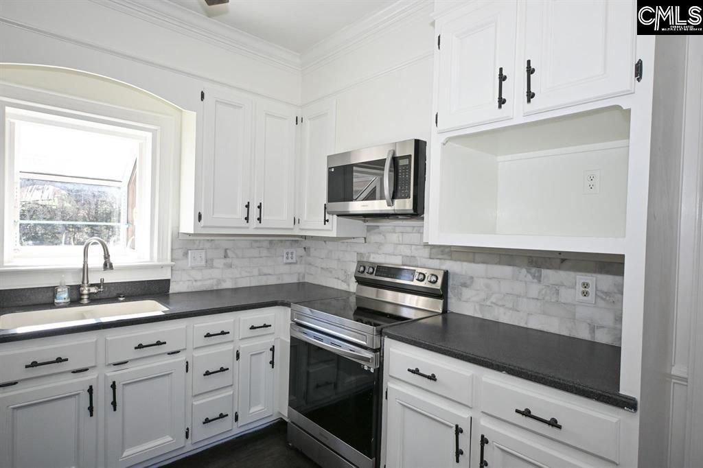 723 Moss Creek Drive Photo 11