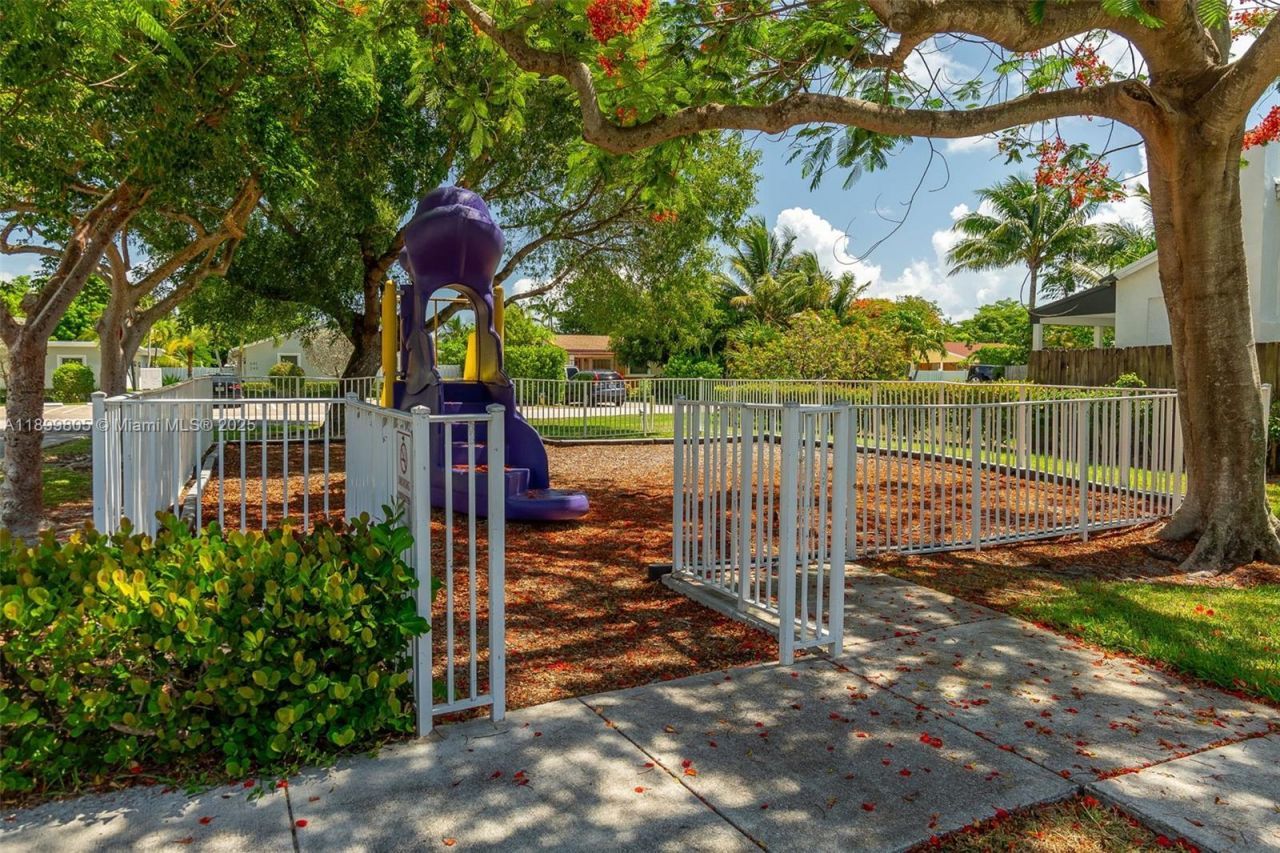 246 NE 13th St, Delray Beach, FL 33444 Photo