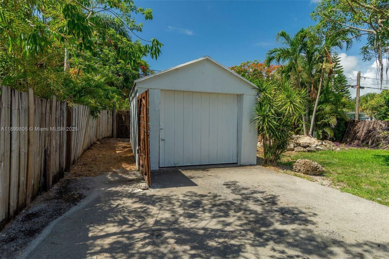 246 NE 13th St, Delray Beach, FL 33444 Photo