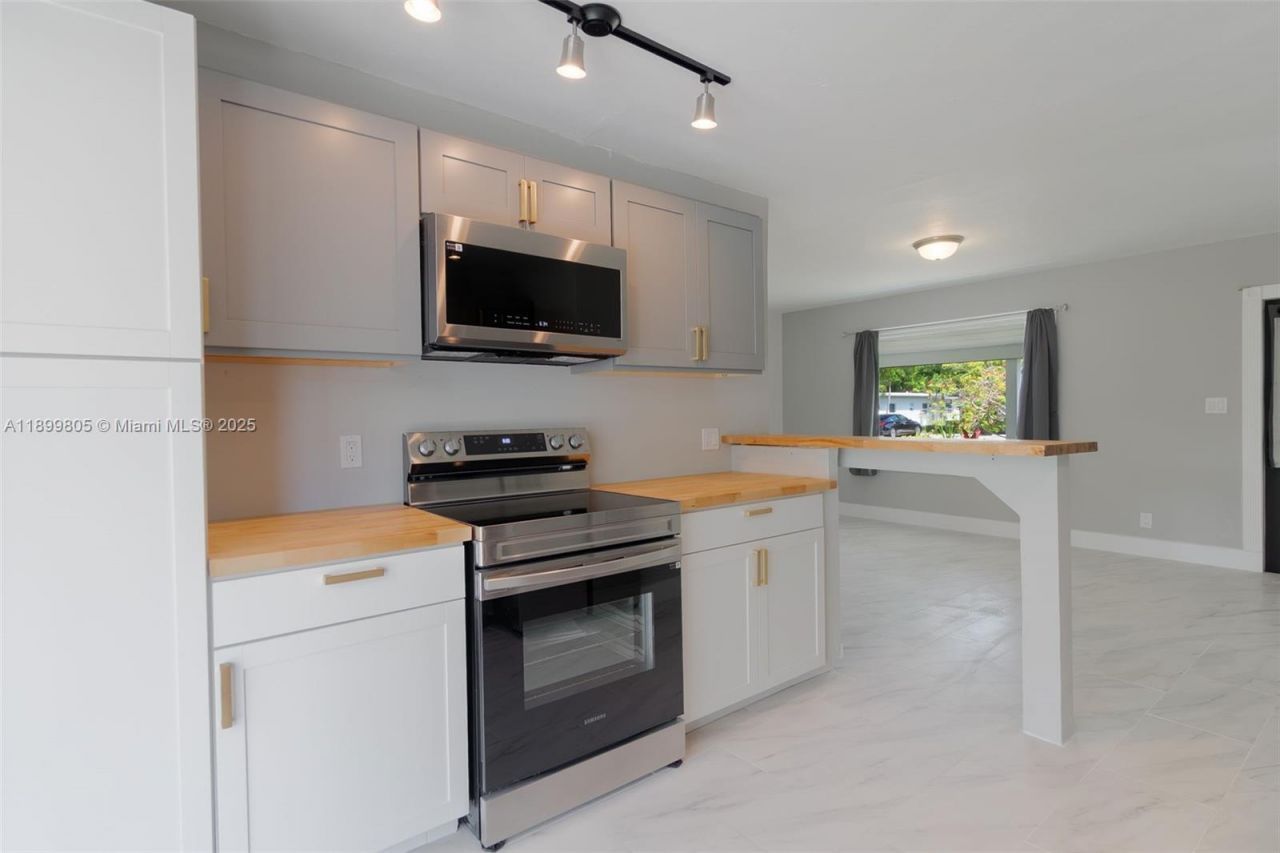246 NE 13th St, Delray Beach, FL 33444 Photo