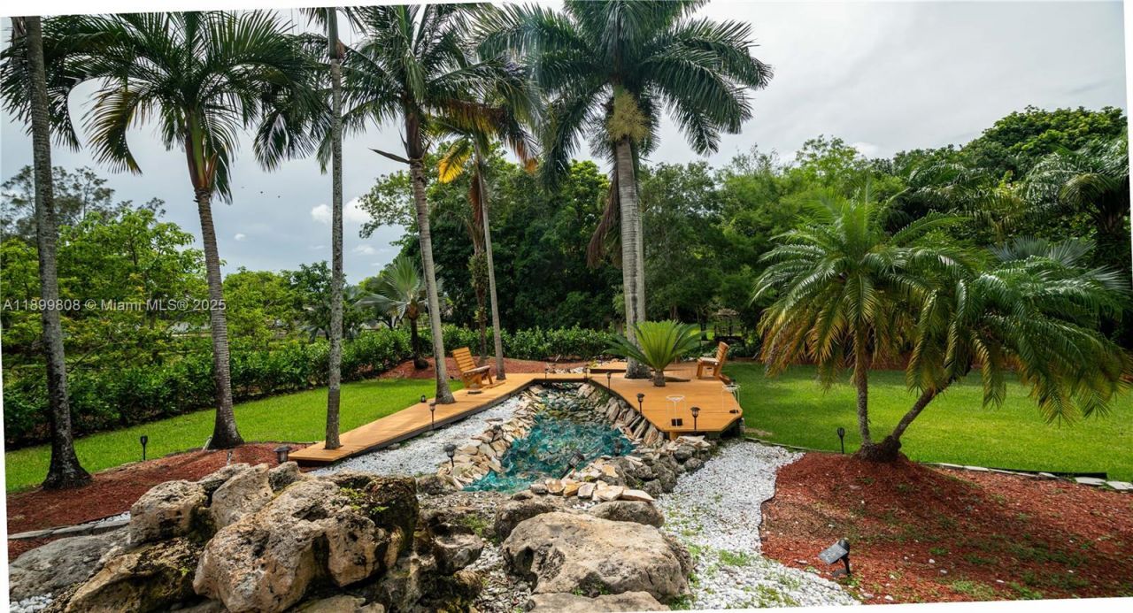 1361 NW 116th Ave, Plantation, FL 33323 Photo