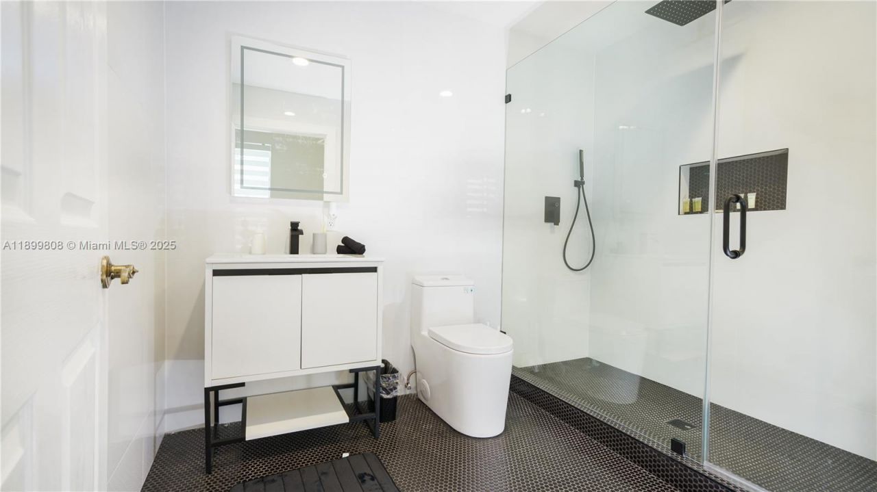 1361 NW 116th Ave, Plantation, FL 33323 Photo