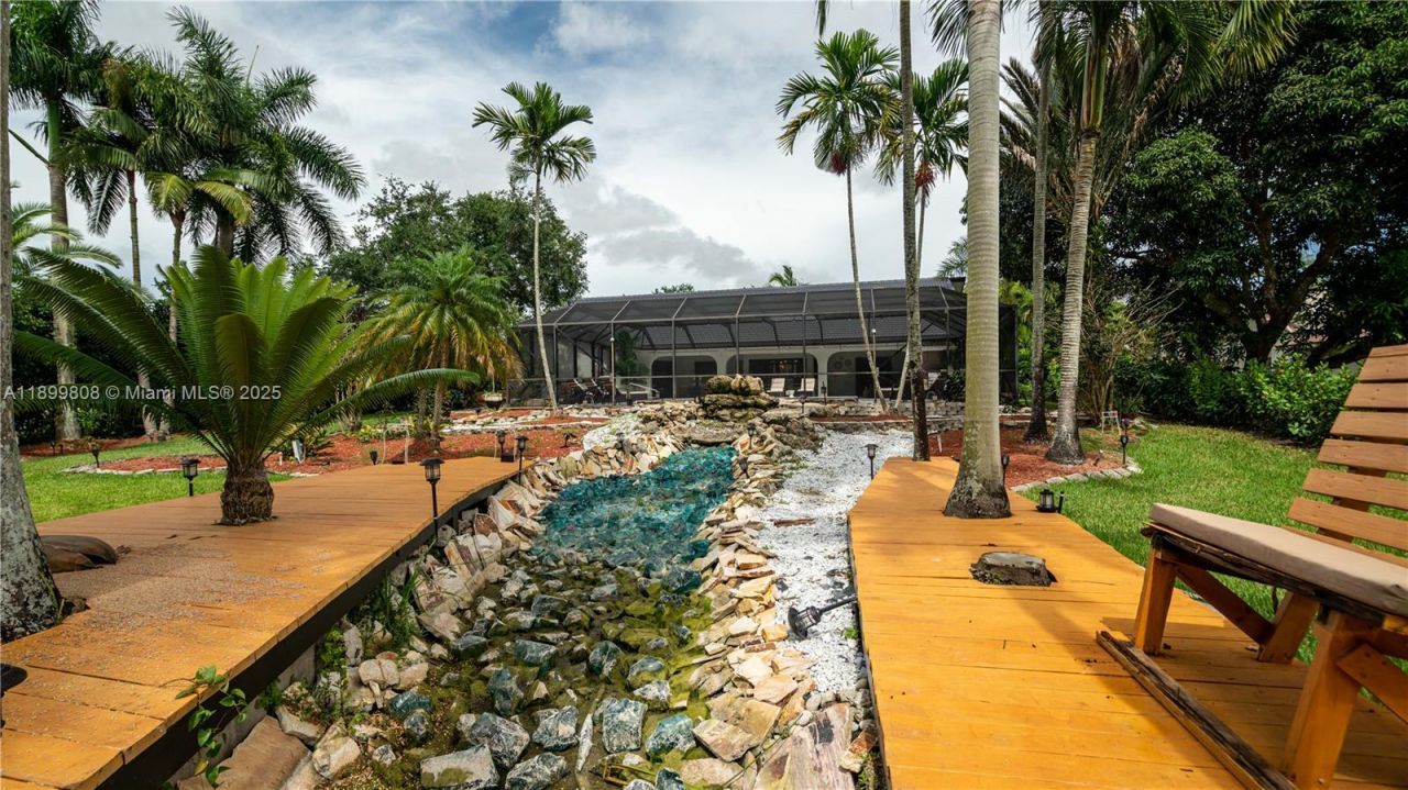 1361 NW 116th Ave, Plantation, FL 33323 Photo