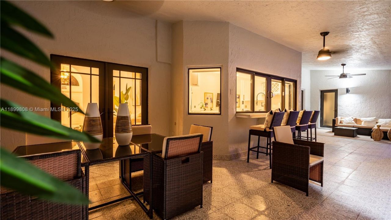 1361 NW 116th Ave, Plantation, FL 33323 Photo