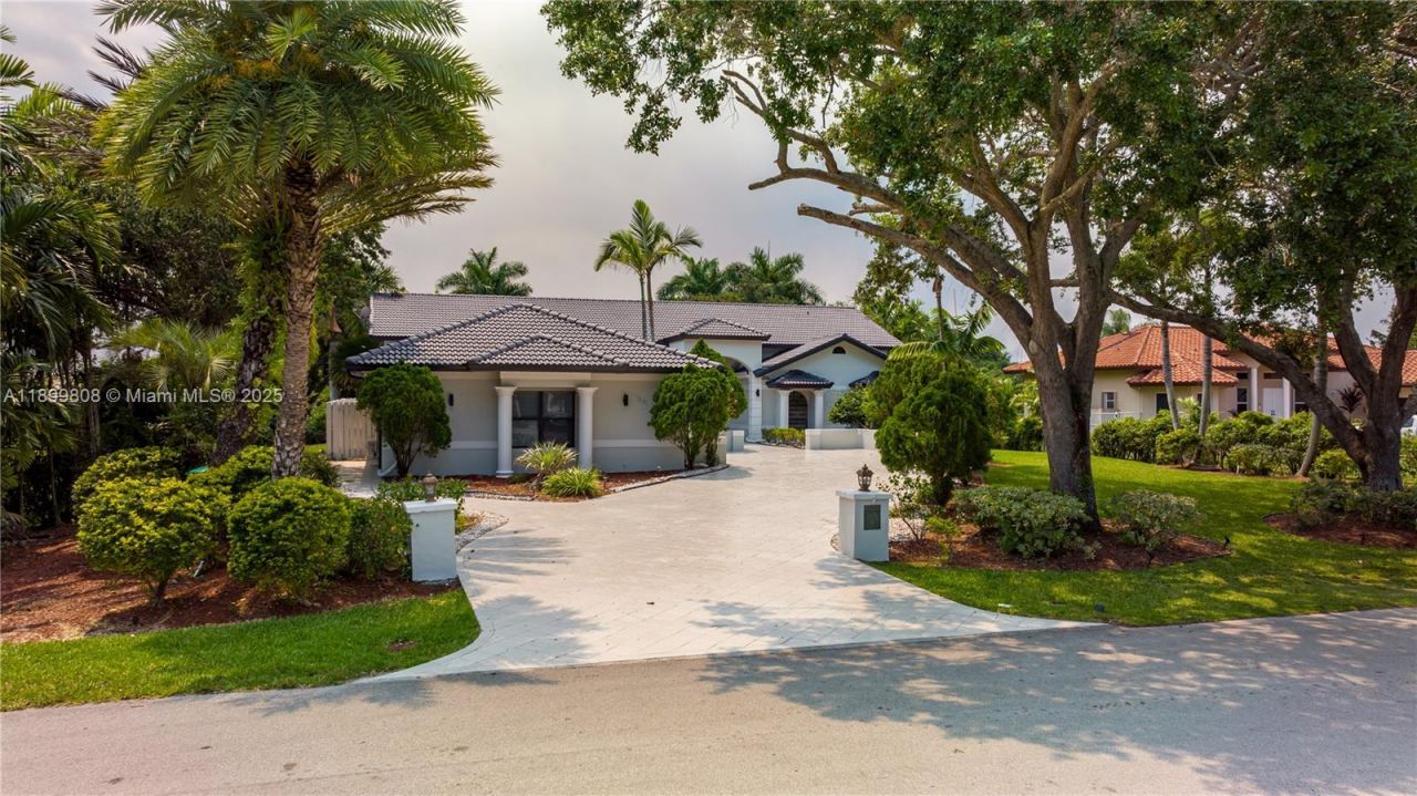 1361 NW 116th Ave, Plantation, FL 33323 Photo