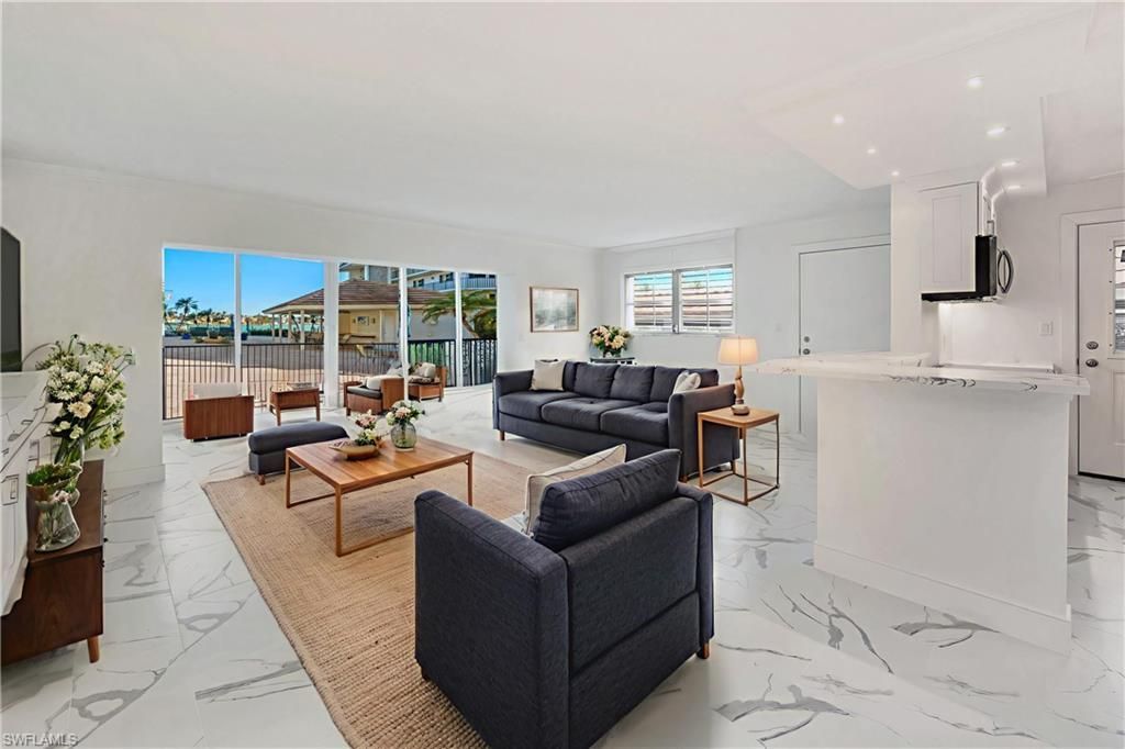222 Harbour Dr, Unit 114, Naples, FL 34103 Photo