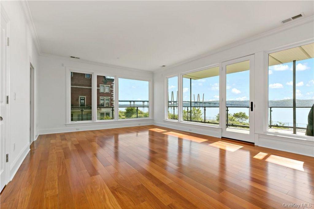 16 Rivers Edge Drive, Unit 200, Tarrytown, NY 10591 Main Photo