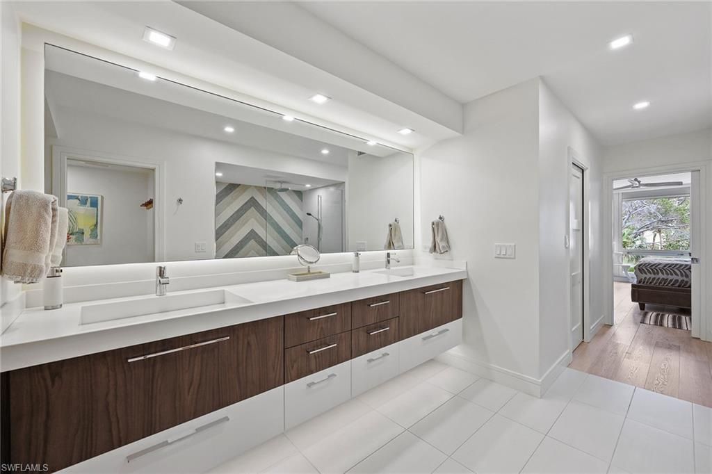 4051 Gulf Shore Blvd N, Unit 201, Naples, FL 34103 Photo