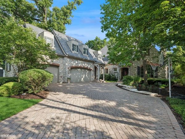 580 Oak Street, Glen Ellyn, IL 60137