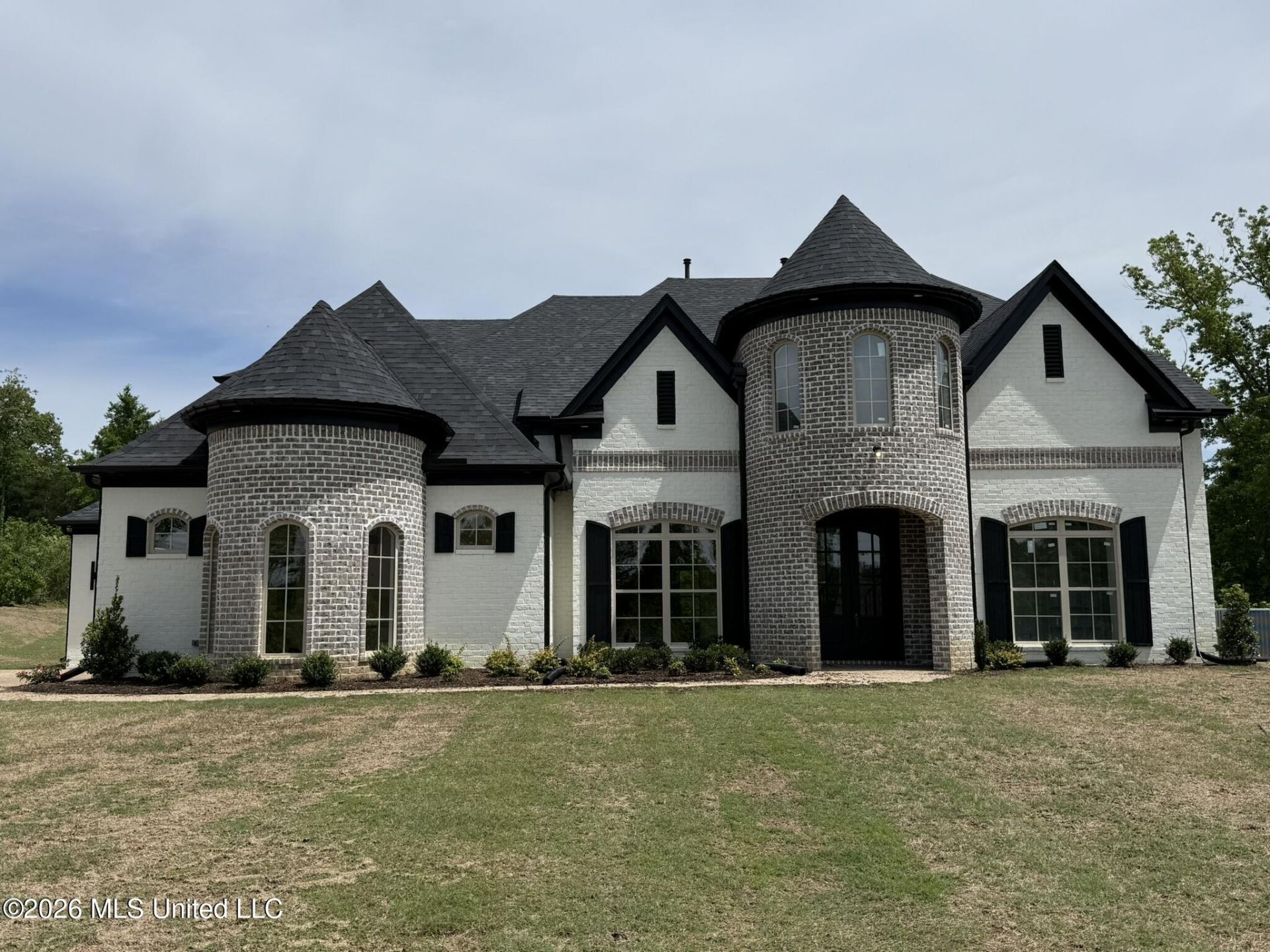 26 Honey Suckle Cove, Holly Springs, MS 38635 Main Photo