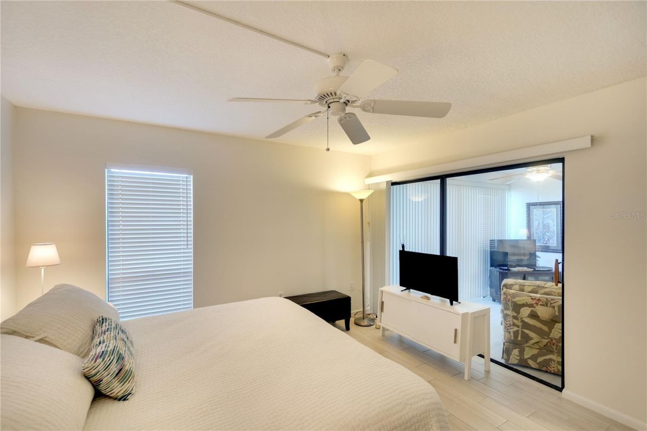 8706 54th Avenue W, Unit 18, Bradenton, FL 34210 Photo