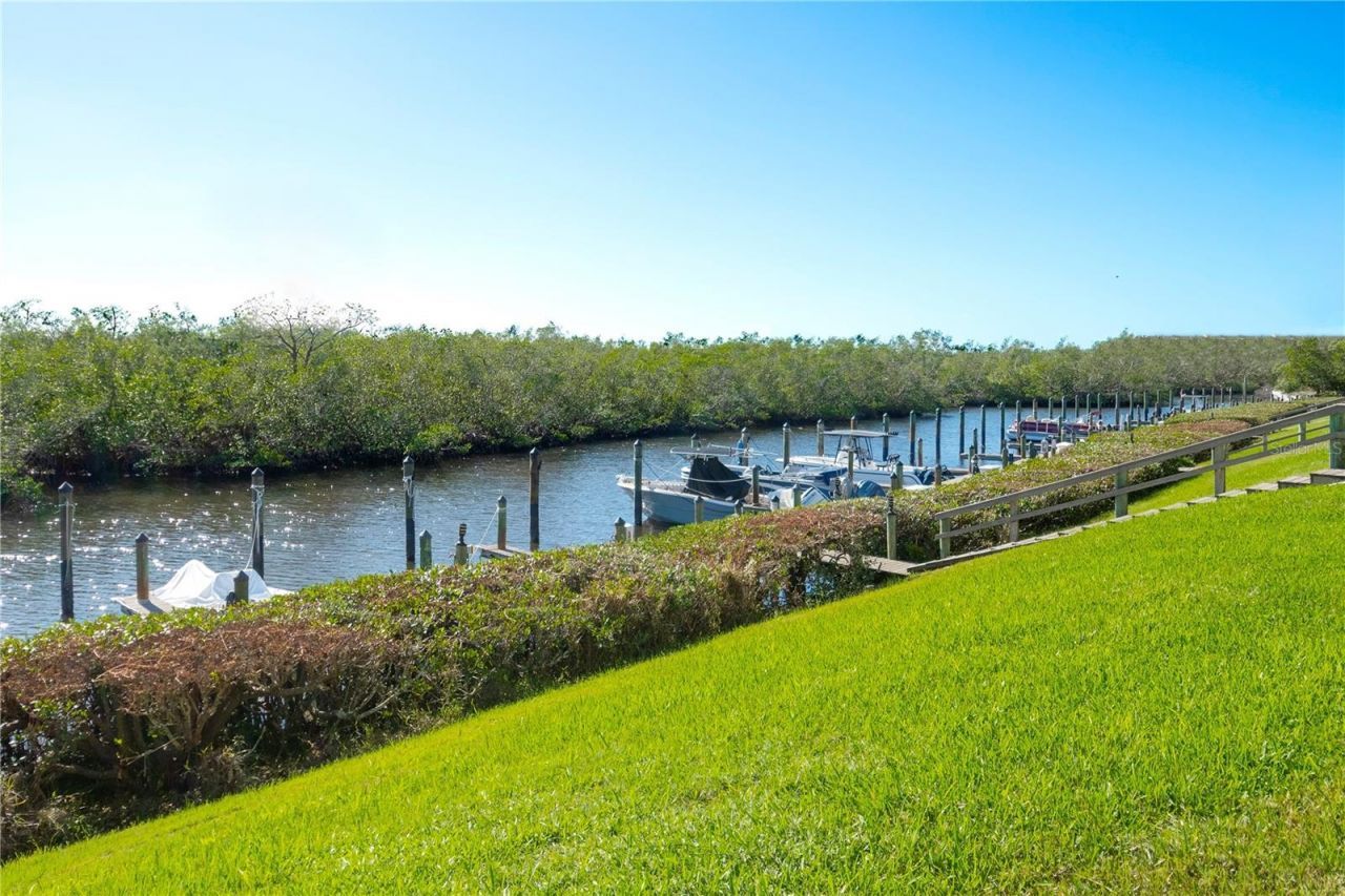 8706 54th Avenue W, Unit 18, Bradenton, FL 34210 Photo