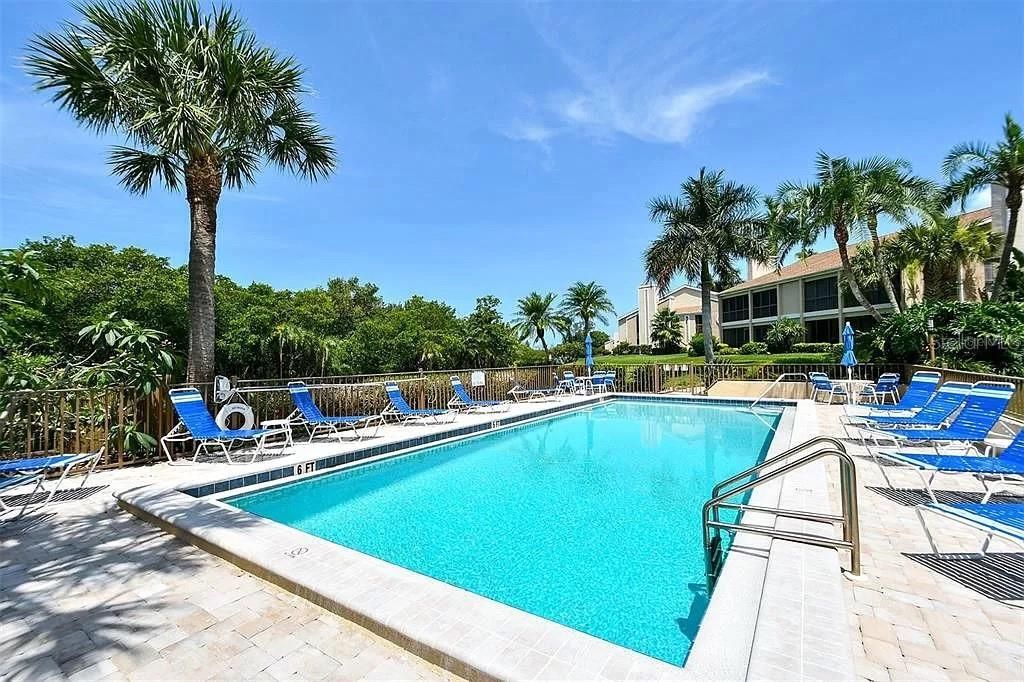 8706 54th Avenue W, Unit 18, Bradenton, FL 34210 Photo