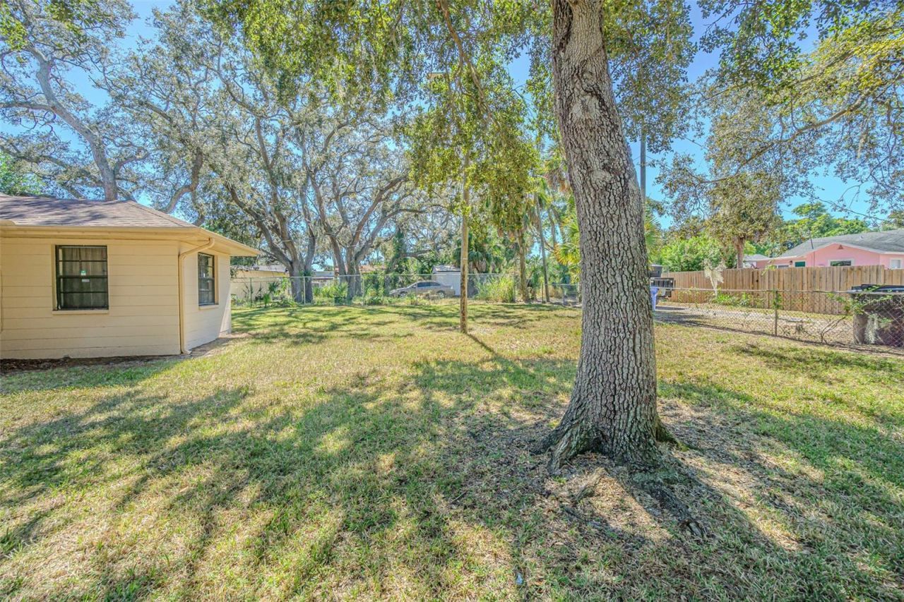 4300 18th Avenue S, Saint Petersburg, FL 33711 Photo