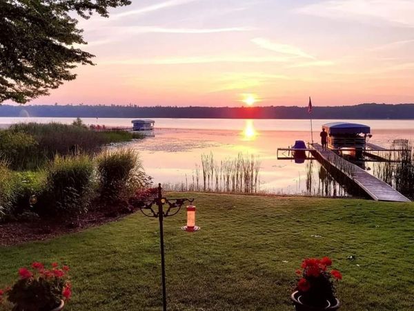 4923 Lakeview Drive, Interlochen, MI 49643