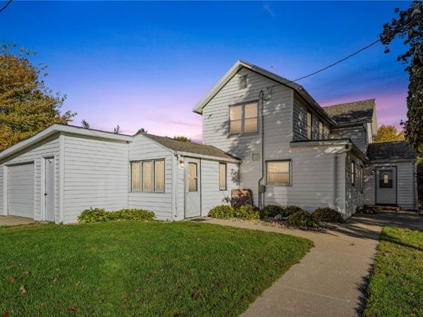 5929 16th Avenue, Garrison, IA 52229