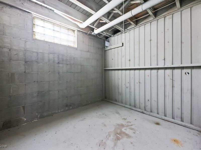 1077 W State Street, Alliance, OH 44601 Photo 21