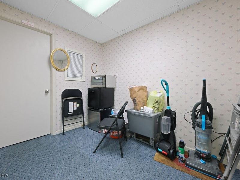 1077 W State Street, Alliance, OH 44601 Photo 9