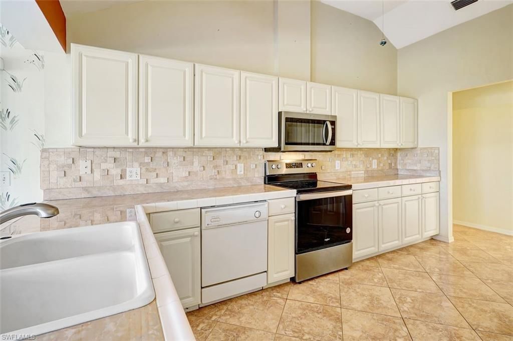 1574 NW 28th Ave, Cape Coral, FL 33993 Photo