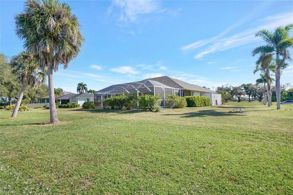 1574 NW 28th Ave, Cape Coral, FL 33993 Photo