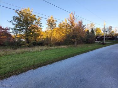 1087-1088 Olive Place, West Salem, OH 44287